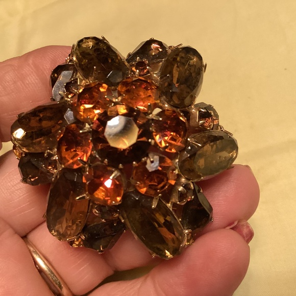 VINTAGE FABULOUS BROOCH MOMS COLLECTION. WEISS? JULIANA ?UNMARKED TREASURE - Picture 1 of 13